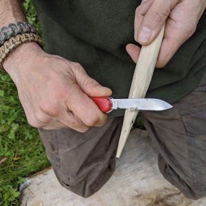 foraging and knife skills whittling